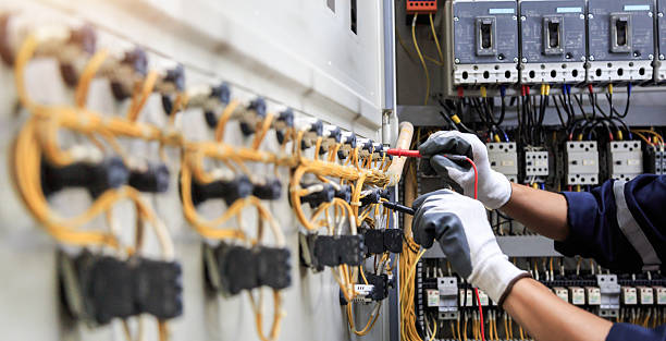 Professional Electrician technician working in Marbury, AL